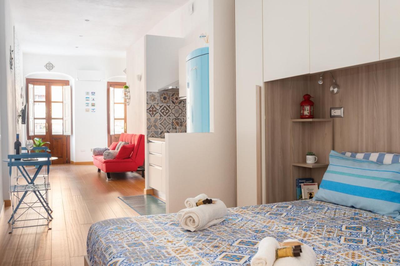 Sailing Apartment Каляри Екстериор снимка
