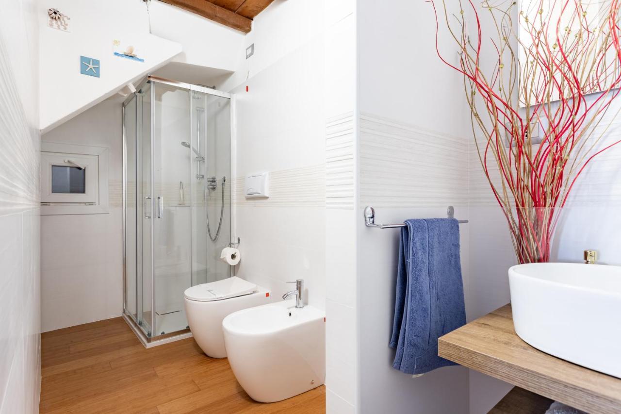 Sailing Apartment Каляри Екстериор снимка