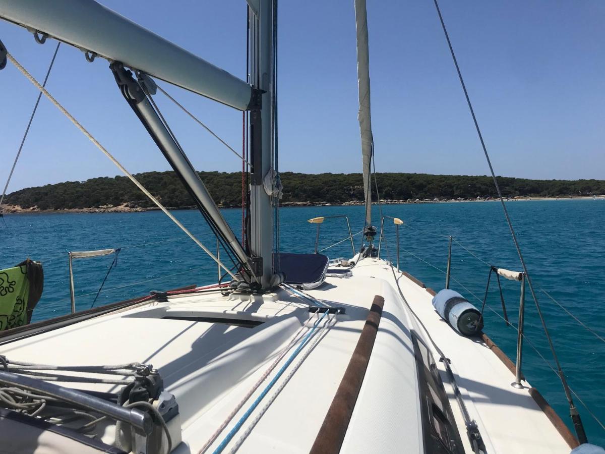 Sailing Apartment Каляри Екстериор снимка
