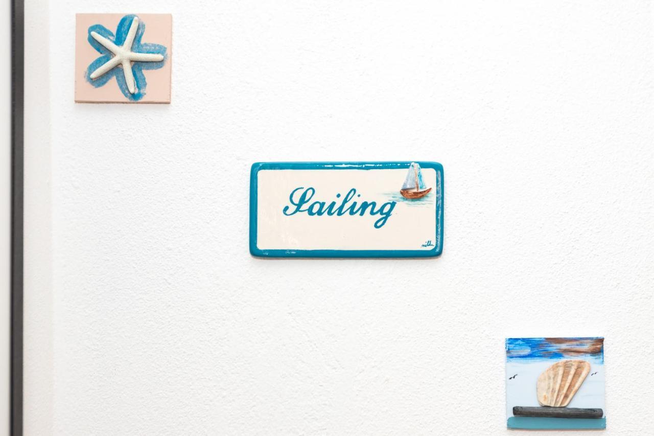 Sailing Apartment Каляри Екстериор снимка